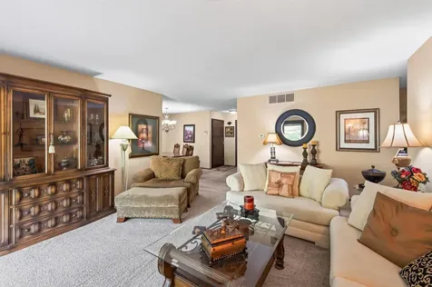 5217 Balmoral Lane Bloomington MN 55437