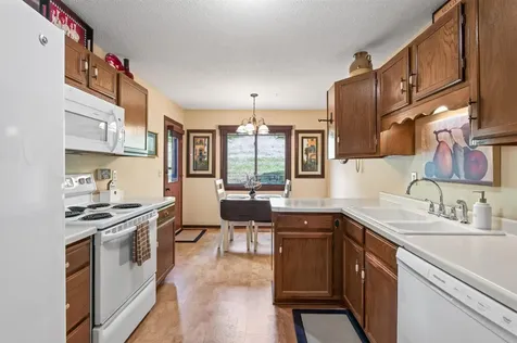 5217 Balmoral Lane Bloomington MN 55437