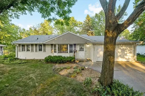 5741 W Moore Lake Drive Fridley MN 55432