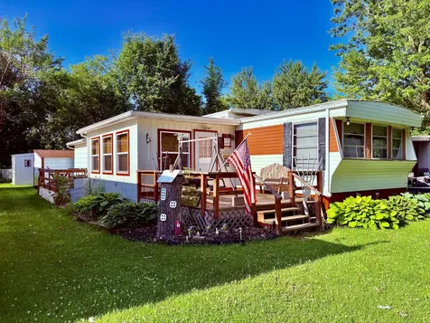 2769 28th St NW Baudette MN 56623