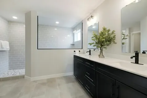 1589 Norbert Lane Shakopee MN 55379