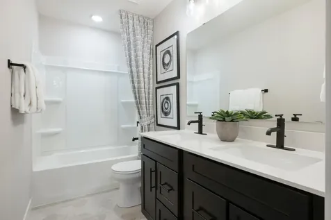 1589 Norbert Lane Shakopee MN 55379