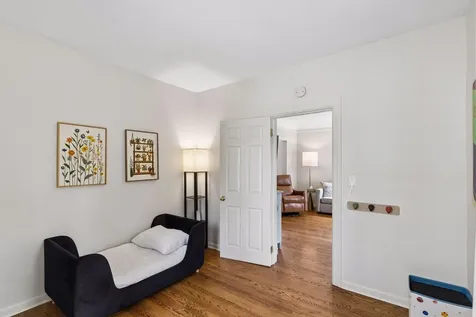 1297 Highland Parkway Saint Paul MN 55116