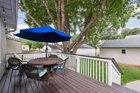 1297 Highland Parkway Saint Paul MN 55116