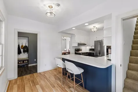 1297 Highland Parkway Saint Paul MN 55116