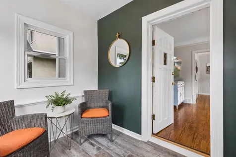 1297 Highland Parkway Saint Paul MN 55116