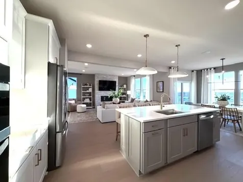 1572 Norbert Lane Shakopee MN 55379
