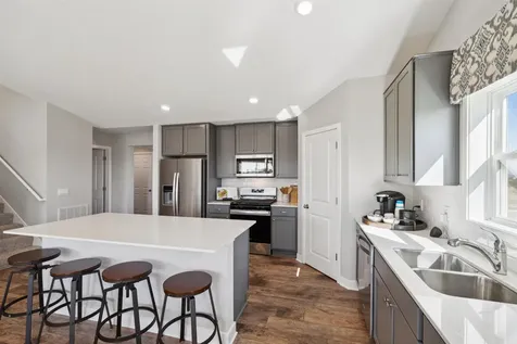 1644 Shasta Drive Shakopee MN 55379