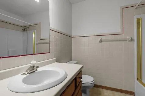 5200 W 135th Street Savage MN 55378