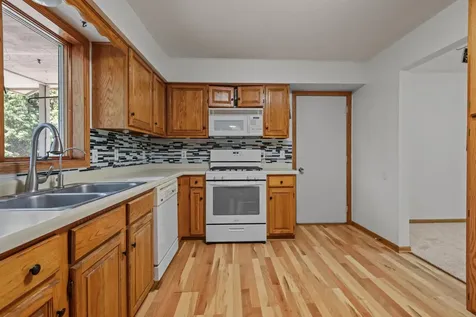 5200 W 135th Street Savage MN 55378