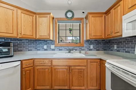 6228 Creekview Lane N Brooklyn Park MN 55443
