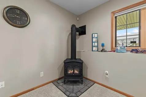 6228 Creekview Lane N Brooklyn Park MN 55443