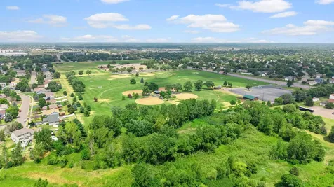 6228 Creekview Lane N Brooklyn Park MN 55443