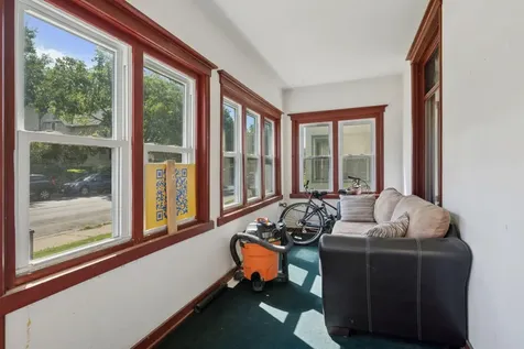 1222 Washington Street NE Minneapolis MN 55413