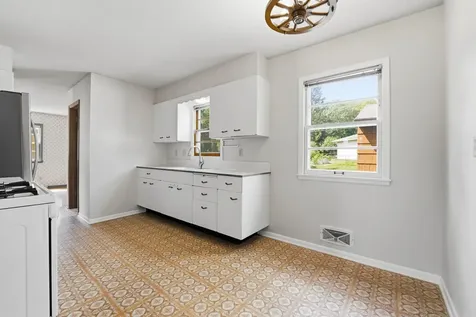 2213 Dellridge Avenue Saint Paul MN 55119