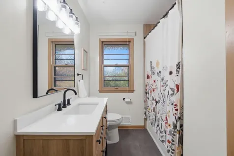 5324 Horizon Drive NE Fridley MN 55421