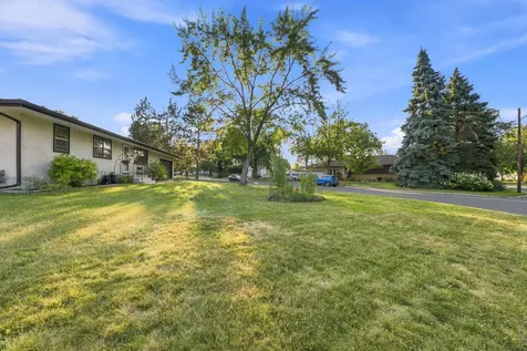 5324 Horizon Drive NE Fridley MN 55421