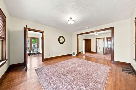 19 12th Street NE Faribault MN 55021