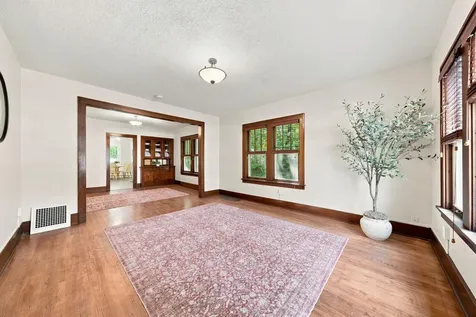 19 12th Street NE Faribault MN 55021