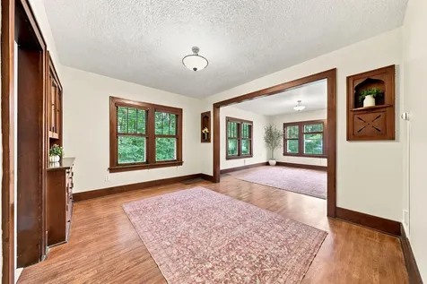 19 12th Street NE Faribault MN 55021