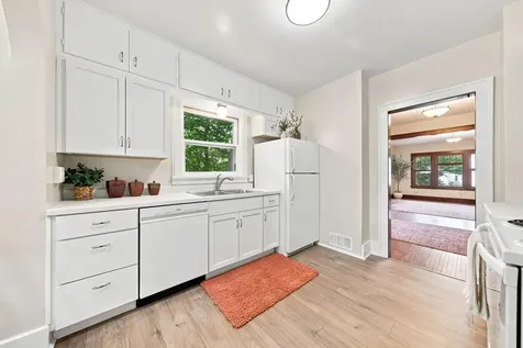 19 12th Street NE Faribault MN 55021