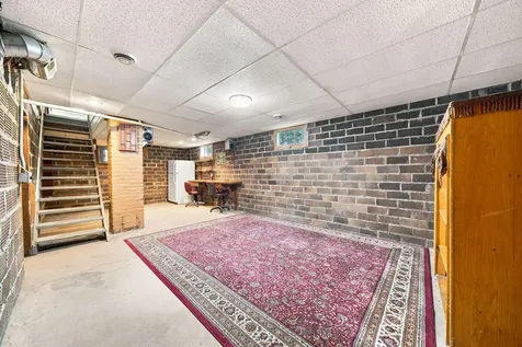 19 12th Street NE Faribault MN 55021