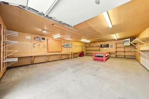 19 12th Street NE Faribault MN 55021