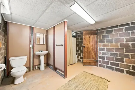 19 12th Street NE Faribault MN 55021