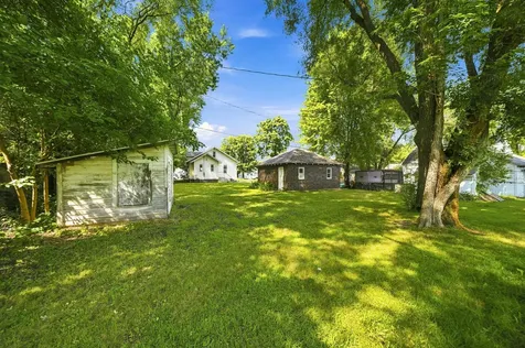 19 12th Street NE Faribault MN 55021