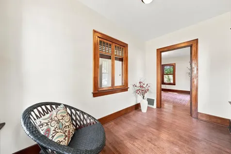 19 12th Street NE Faribault MN 55021
