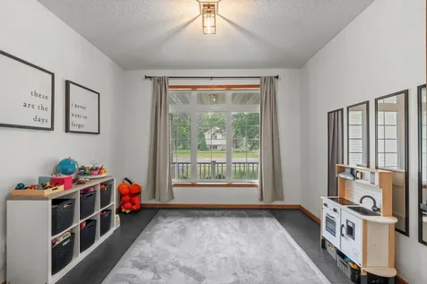 10161 176th Avenue NW Elk River MN 55330