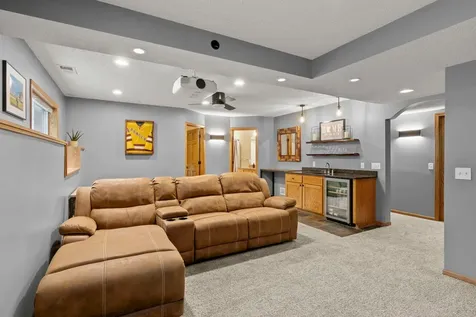 10161 176th Avenue NW Elk River MN 55330
