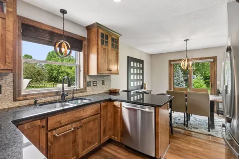 3882 Mersey Way Eagan MN 55123