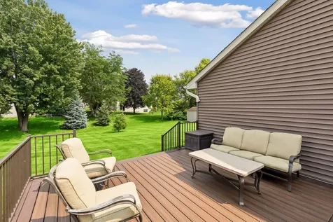 3882 Mersey Way Eagan MN 55123