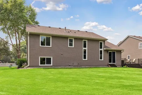 3882 Mersey Way Eagan MN 55123