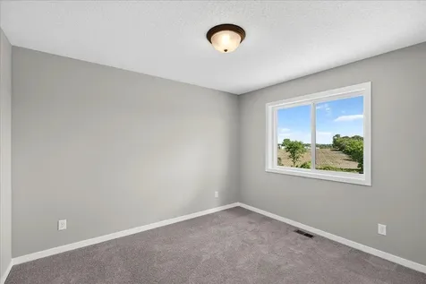 9650 32nd Street NE Saint Michael MN 55376