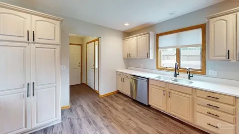 2608 10th Street SW Willmar MN 56201