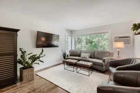 1729 6th Street NE Minneapolis MN 55413