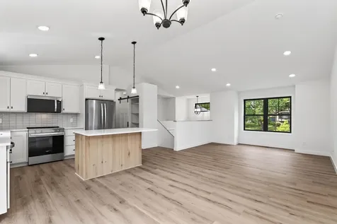 10717 Lincoln Street NE Blaine MN 55434