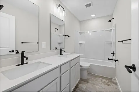 6195 Highland Hills Circle S Cottage Grove MN 55016