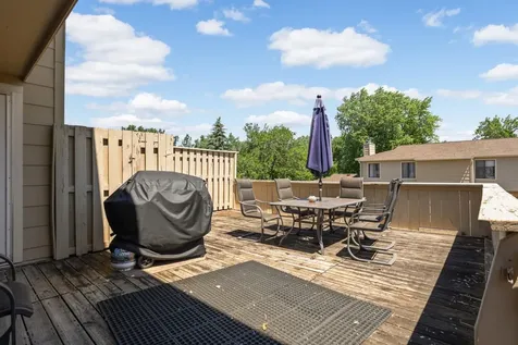 2201 Stroden Circle Golden Valley MN 55427