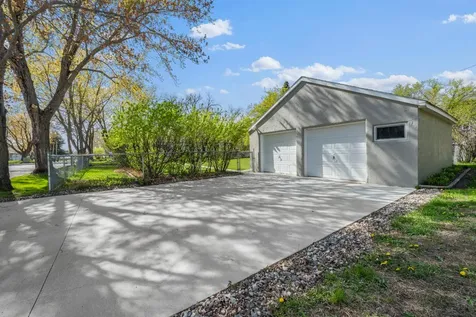 1019 Ash Street Alexandria MN 56308