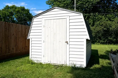 1013 9th Street Gaylord MN 55334