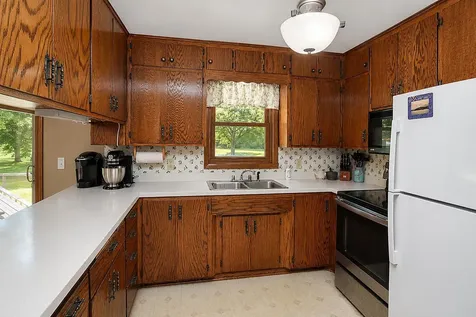 1013 9th Street Gaylord MN 55334