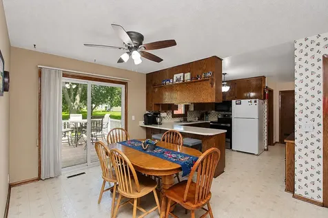 1013 9th Street Gaylord MN 55334