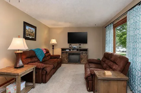 1013 9th Street Gaylord MN 55334