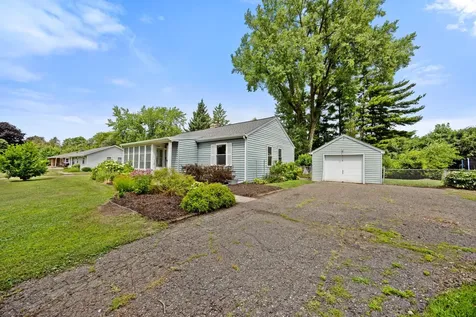 891 Edgewater Avenue Shoreview MN 55126