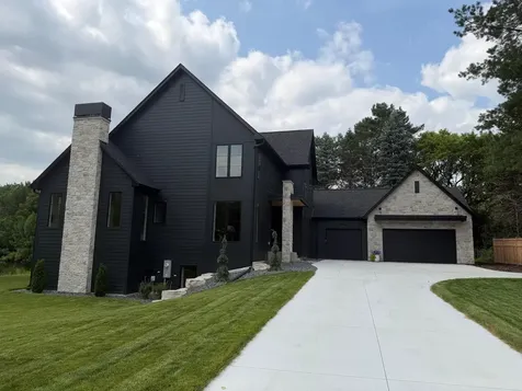 2980 Washta Bay Court Chanhassen MN 55331