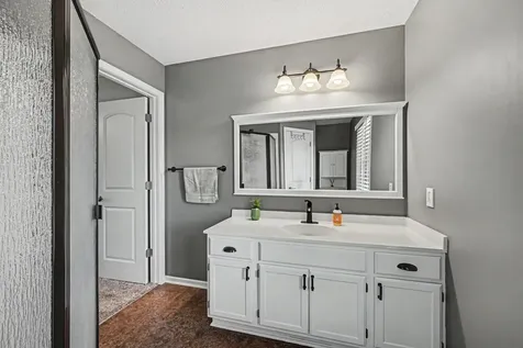1195 Silverwood Road Woodbury MN 55125
