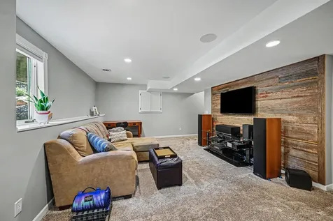 1195 Silverwood Road Woodbury MN 55125